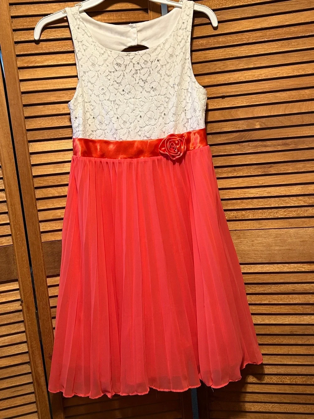 Emily West White Lace Top Coral-Pink Chiffon Bottom Sleeveless Party Dress